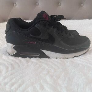 Nike AirMax Black Athletic Shoes